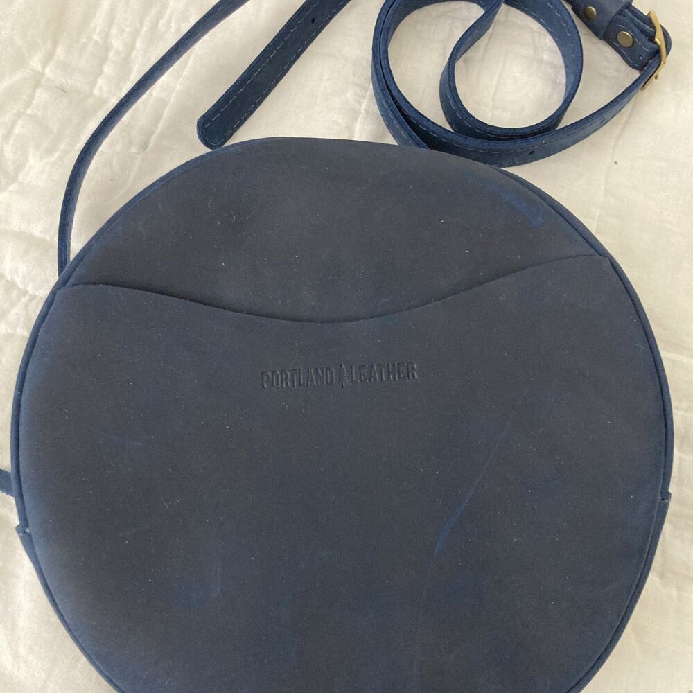 Portland Leather Goods Circle Crossbody Navy Deep Water Large 9" Premium Purse - Picture 4 of 7